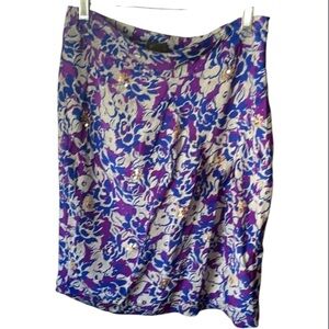 1039. Fei Floral Purple‎ and Cream Skirt